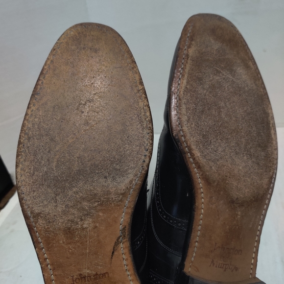 Vtg Johnston & Murphy black shoes sz 10 - Picture 7 of 9
